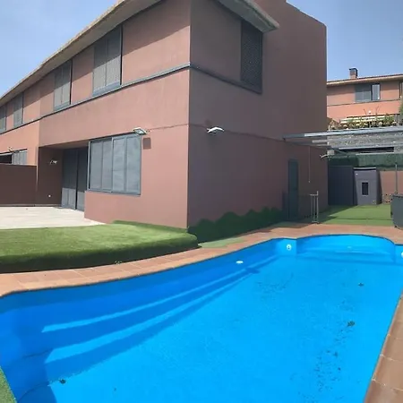 Casa Piscina Privada Y Terraza Holiday home *